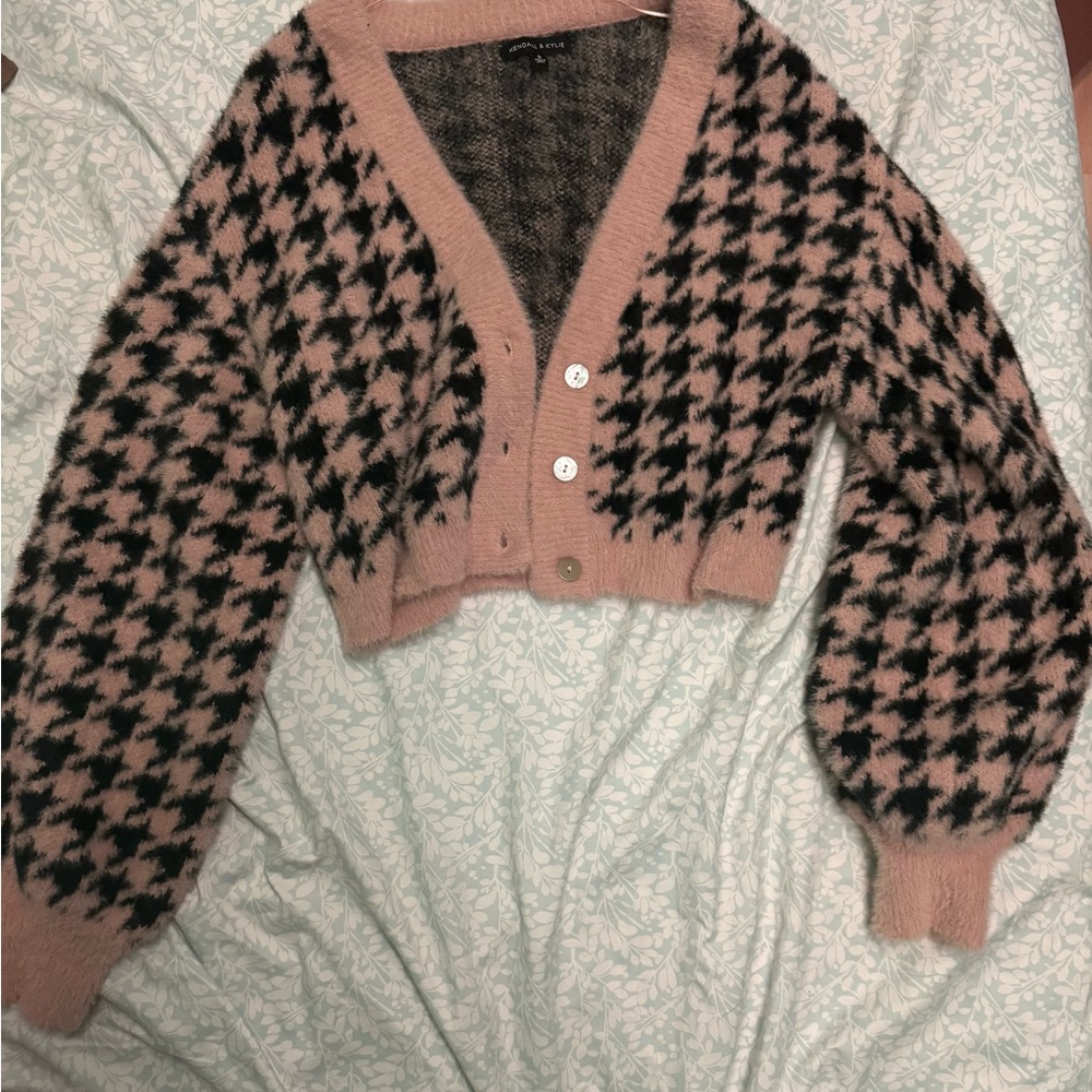 Kendall & Kylie Black and Tan Houndstooth Cardigan Sweater
